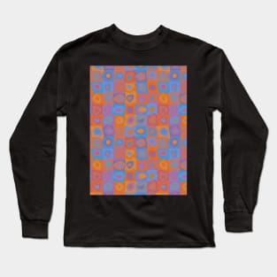 Vibrant Tropic Sky  - Retro Geometric Wobbly Square Grid Pattern Long Sleeve T-Shirt